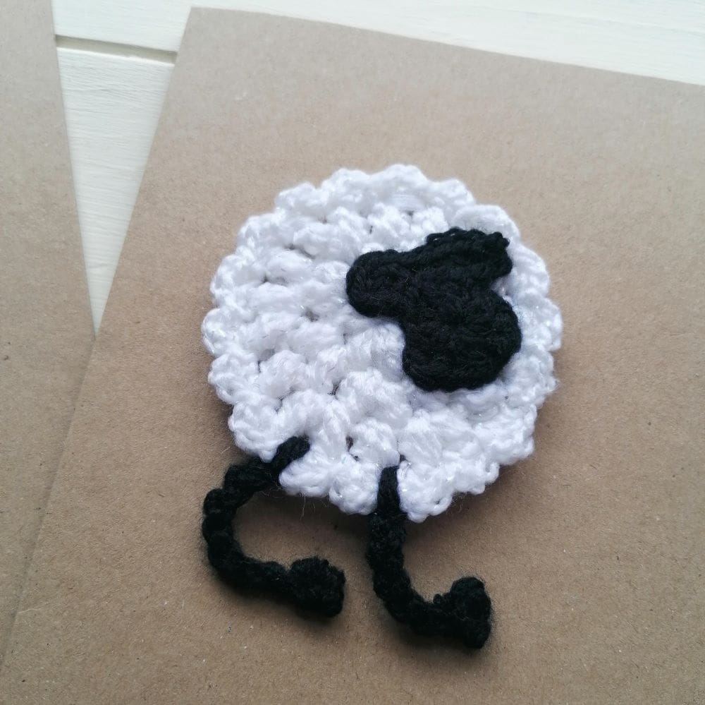 crocheted-sheep-keep-sake-card