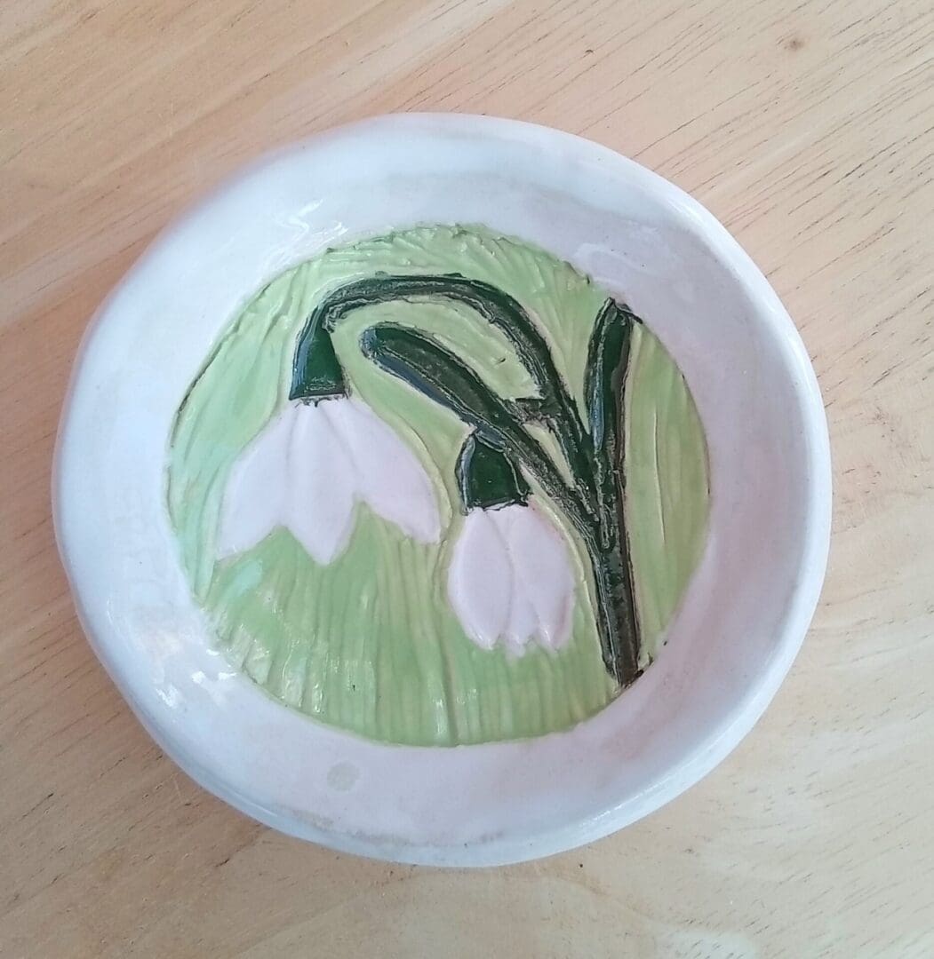 "dish-with-snowdrops"