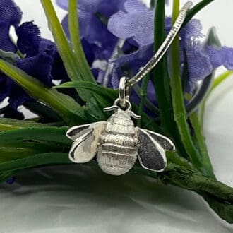 Sterling-Silver-Bumble-Bee-Pendant-Necklace