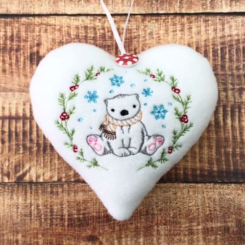 Christmas Embroidered Winter Wonderland Bear Hanging Heart Decoration