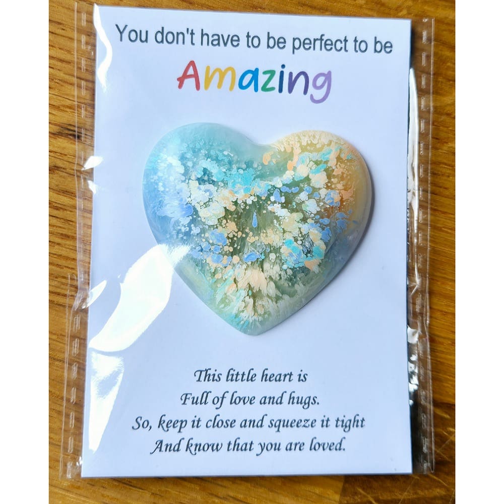 Pocket hug - amazing - hearts - resin