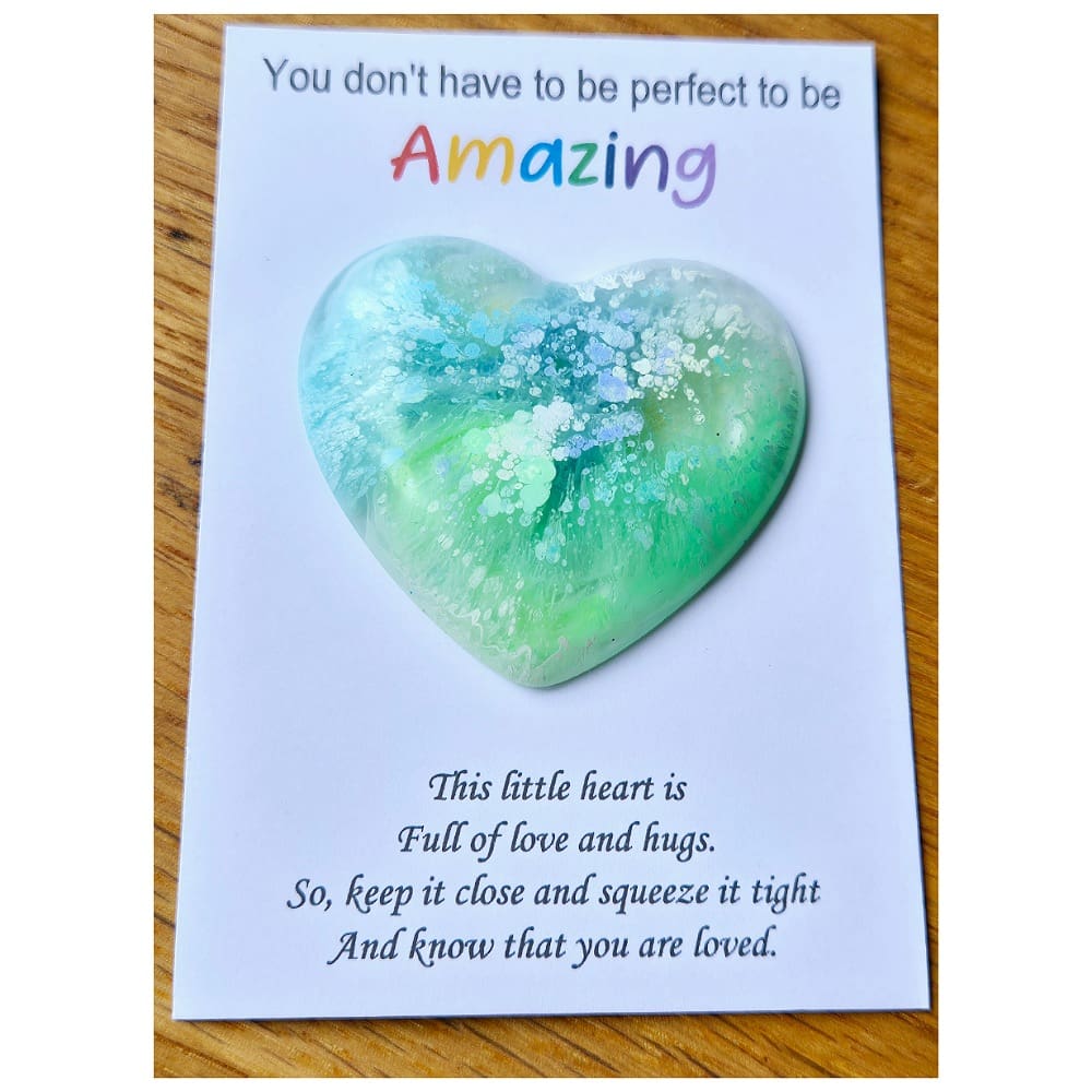 Pocket hug - amazing - hearts - resin