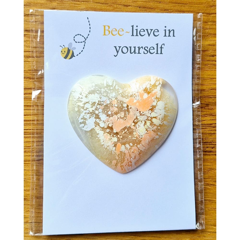 Pocket hug - bee - hearts - resin