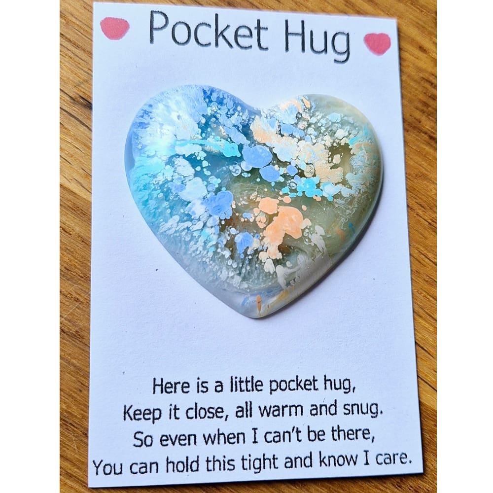 Pocket hug - hearts - resin