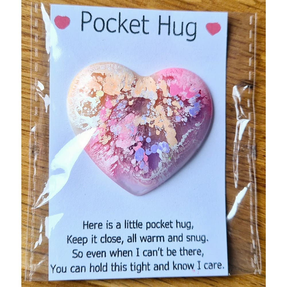 Pocket hug - hearts - resin