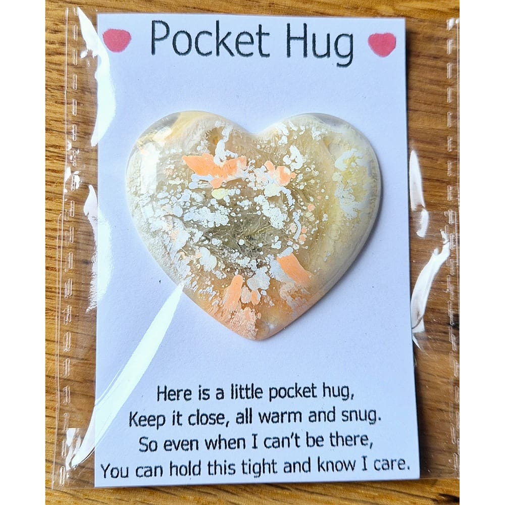 Pocket hug - hearts - resin