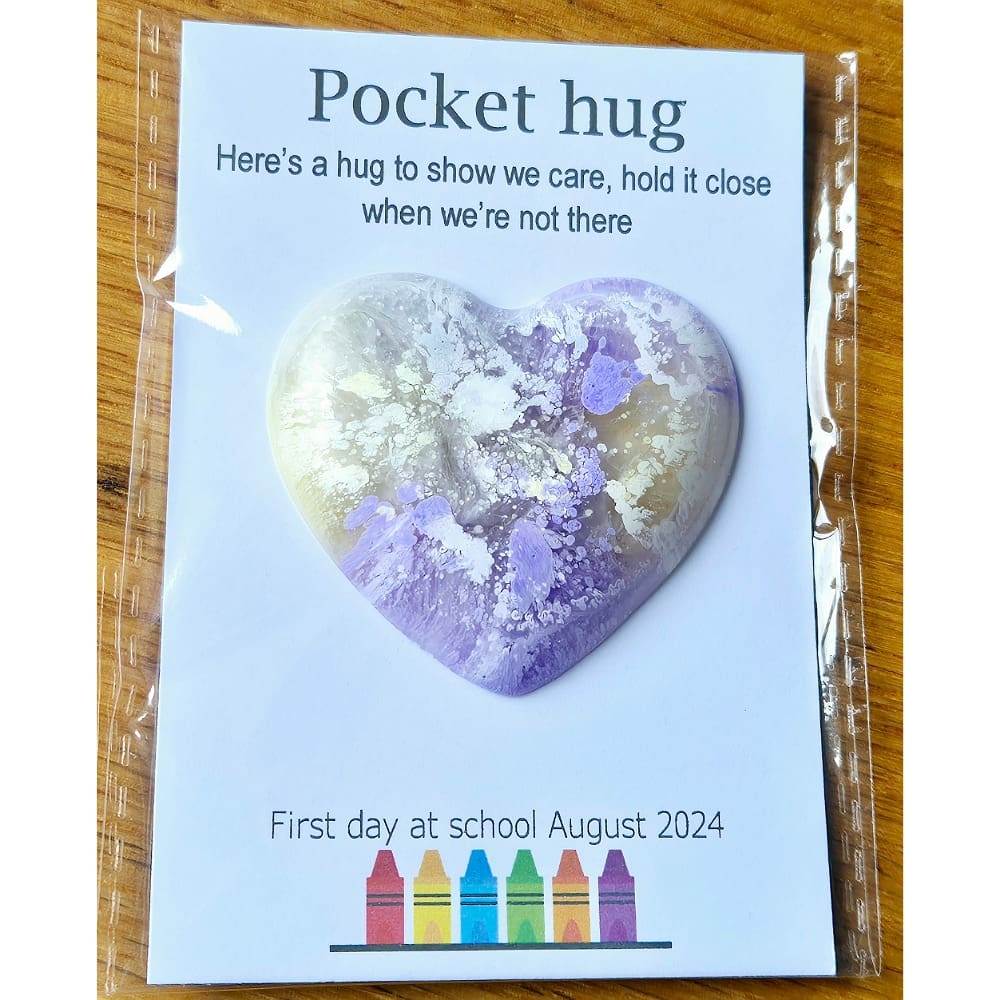 Pocket hug - school - hearts - resin purple