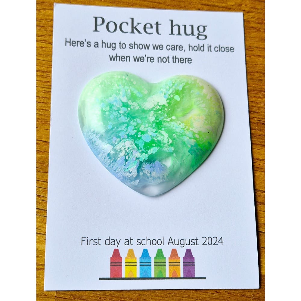 Pocket hug - school - hearts - resin