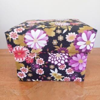 Satin lined trinket box with removable lid