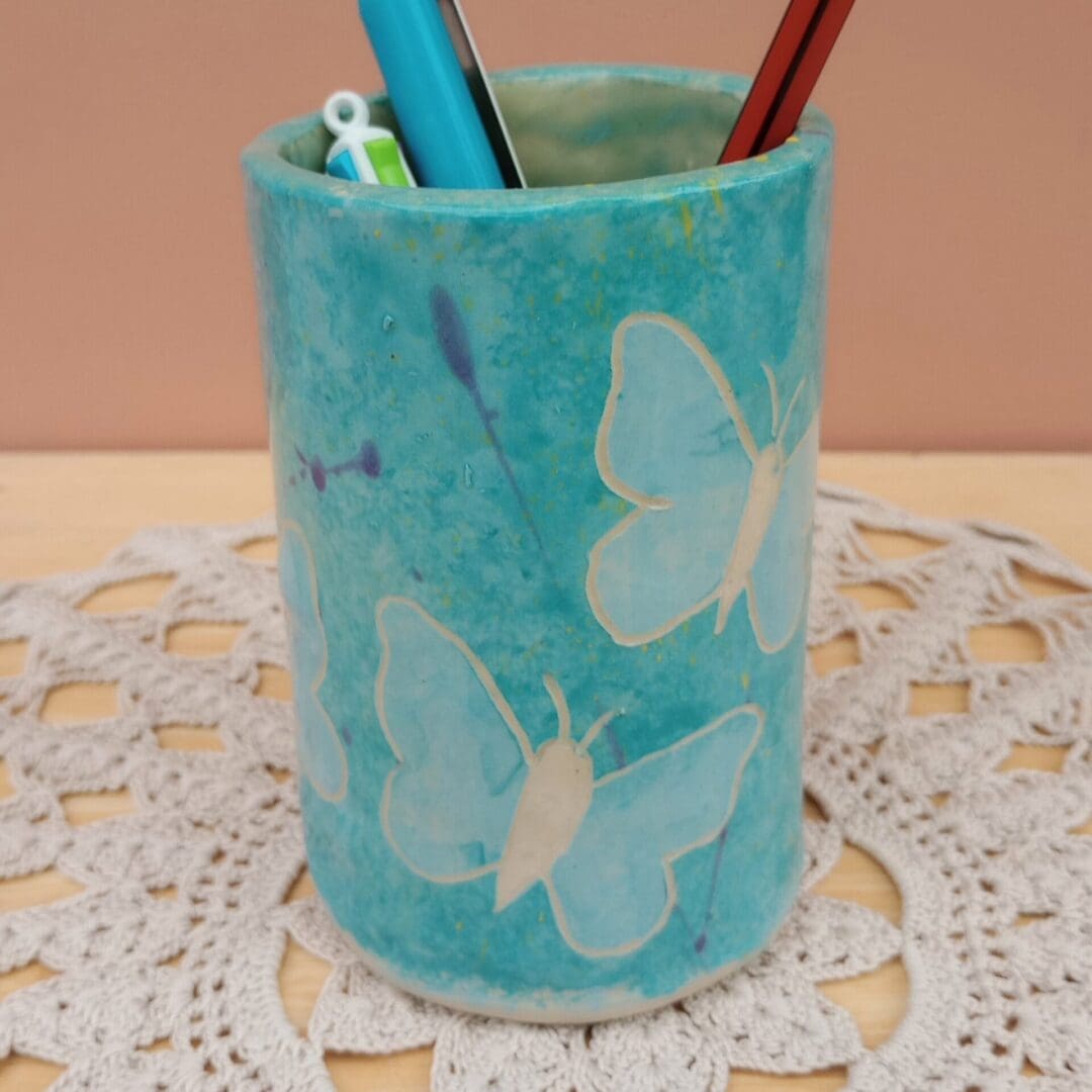 "Teal-pen-pot-with-butterflies"