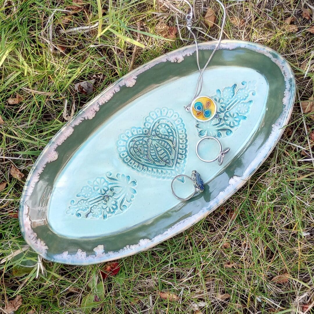 "paisley-oval-dish"