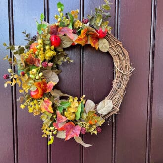 Autumn-berries-front-door-wreath