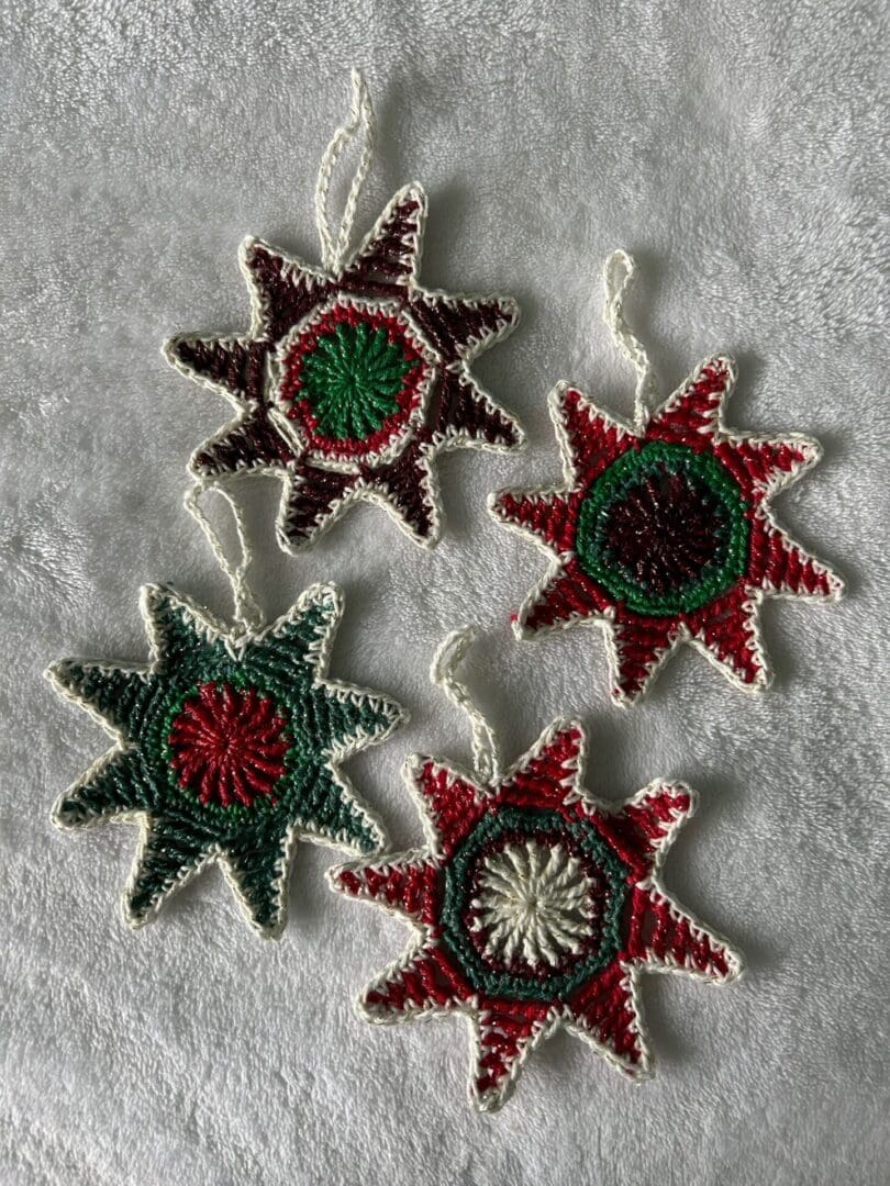 4 Christmas Tree Stars Hanging Decorations