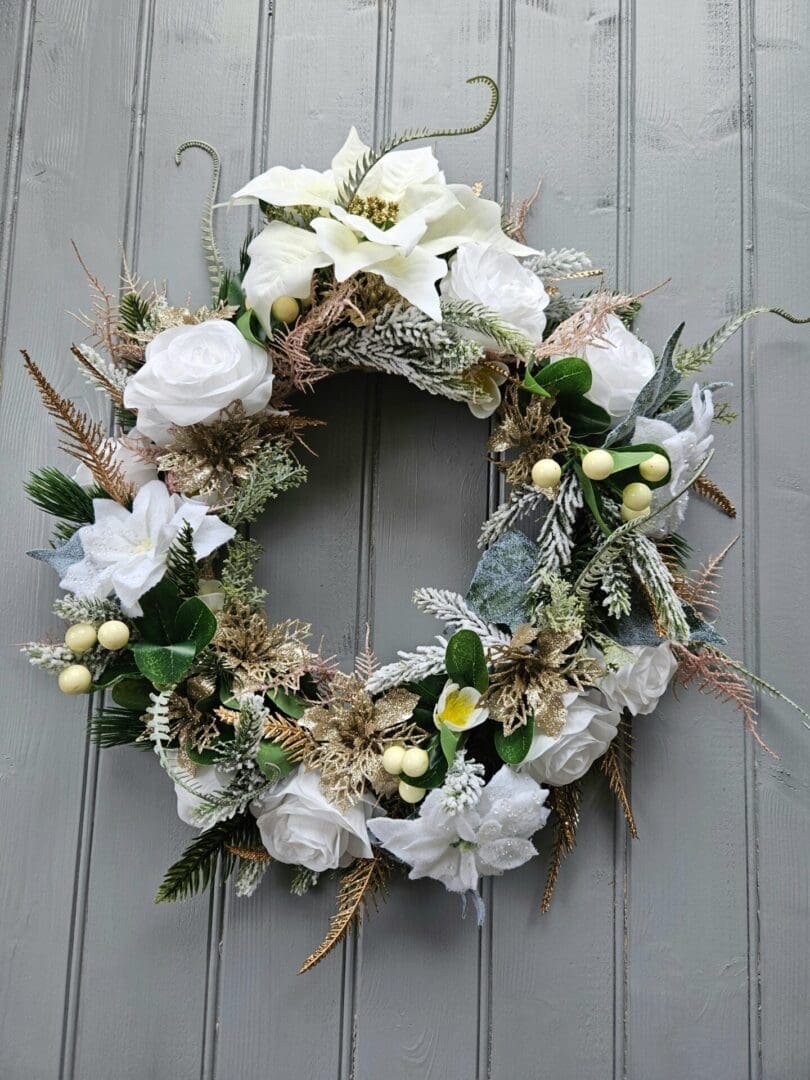 Gold-white-christmas-wreath