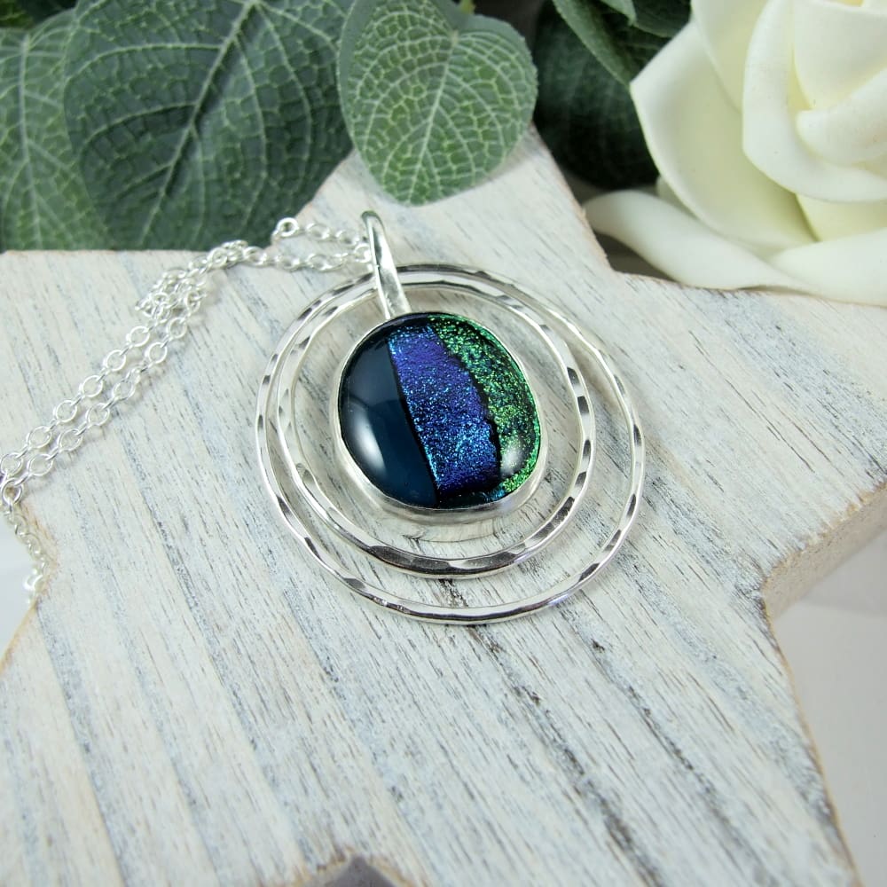 Silver_and_Glass_Halo_necklace