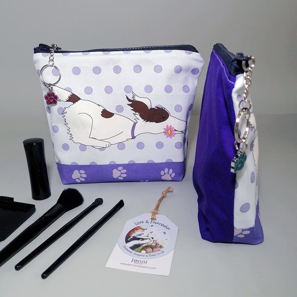 Make up bag with dog and daisy print