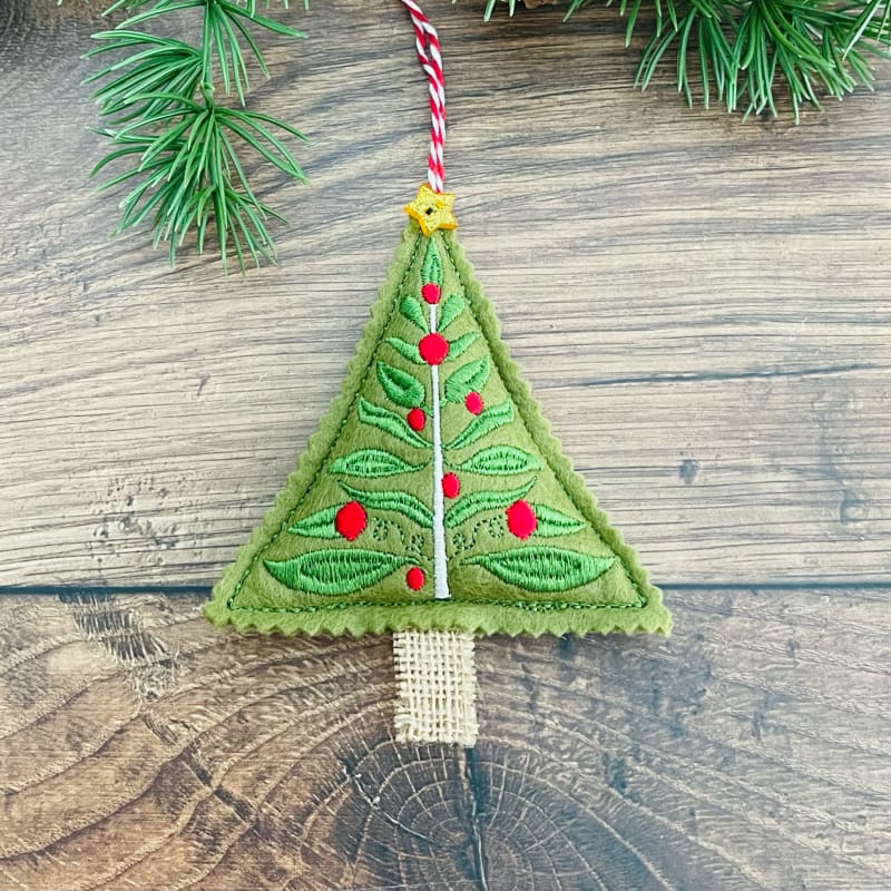 Folk Art Tree Hanging Decoration A