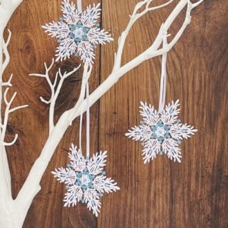 Free Standing Lace Hanging Decorations