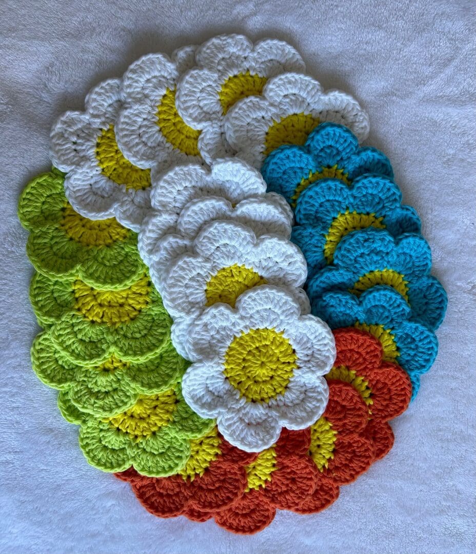 handmade- daisy- eco - friendly- cotton - coasters