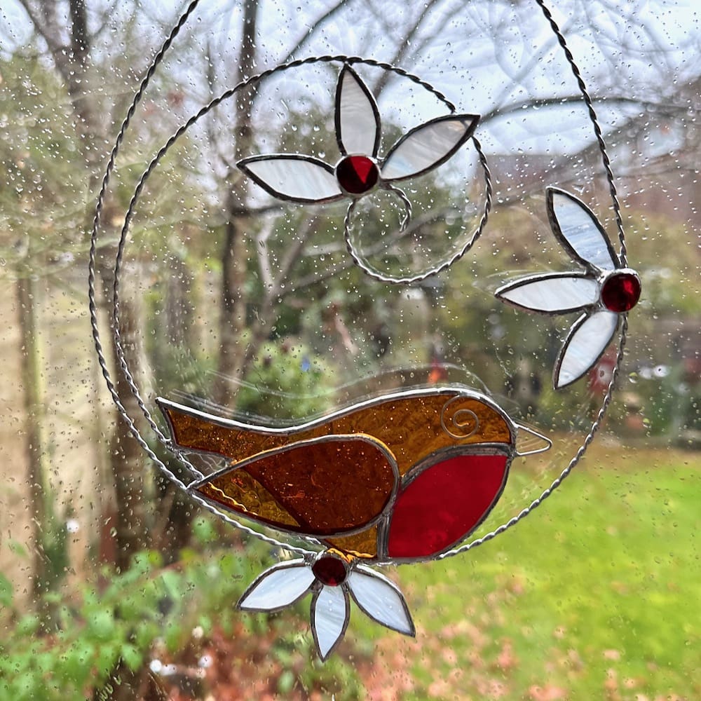 Robin circle with flower suncatcher