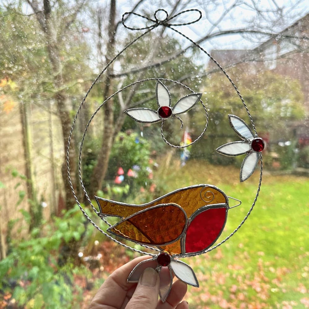 Robin circle with flower suncatcher