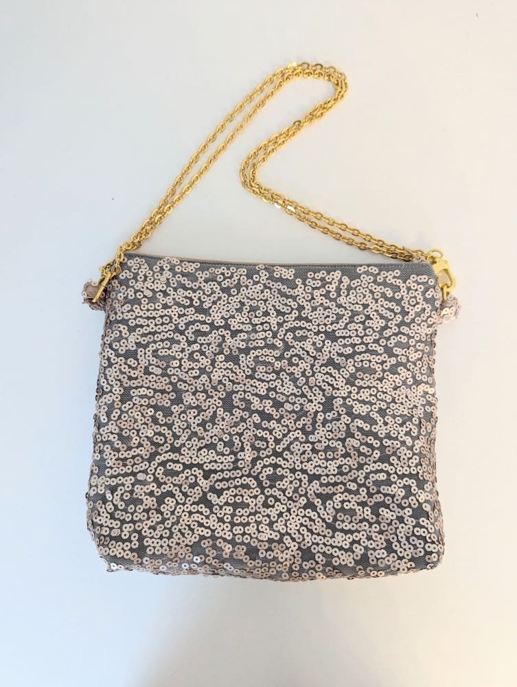 Sparkly gold sequin bag with chain