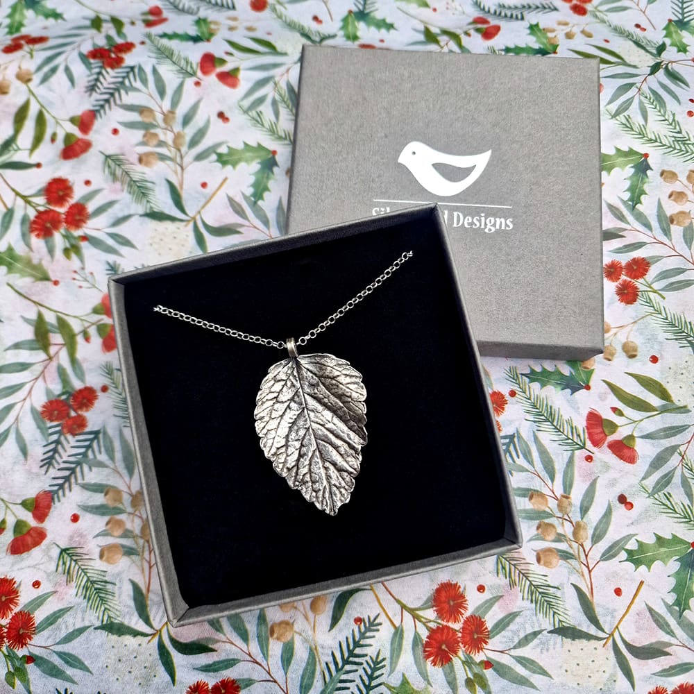 fine silver pendant in box