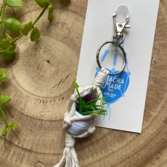 Mini plant hanger keyring made with recycled cotton