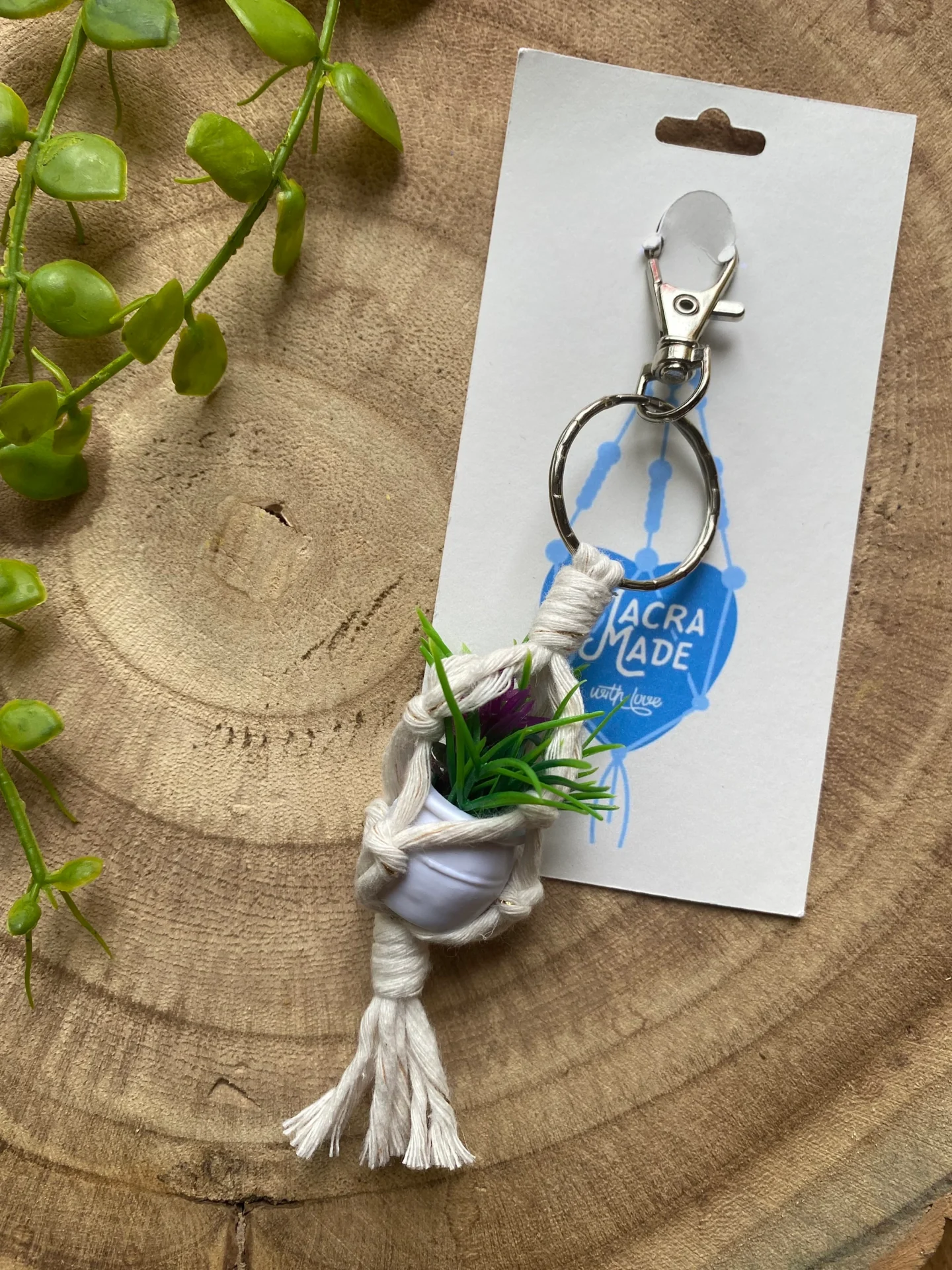 Mini plant hanger keyring made with recycled cotton