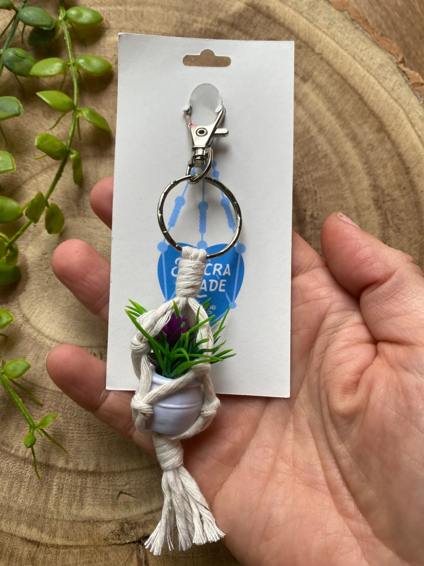 Mini plant hanger keyring made with recycled cotton