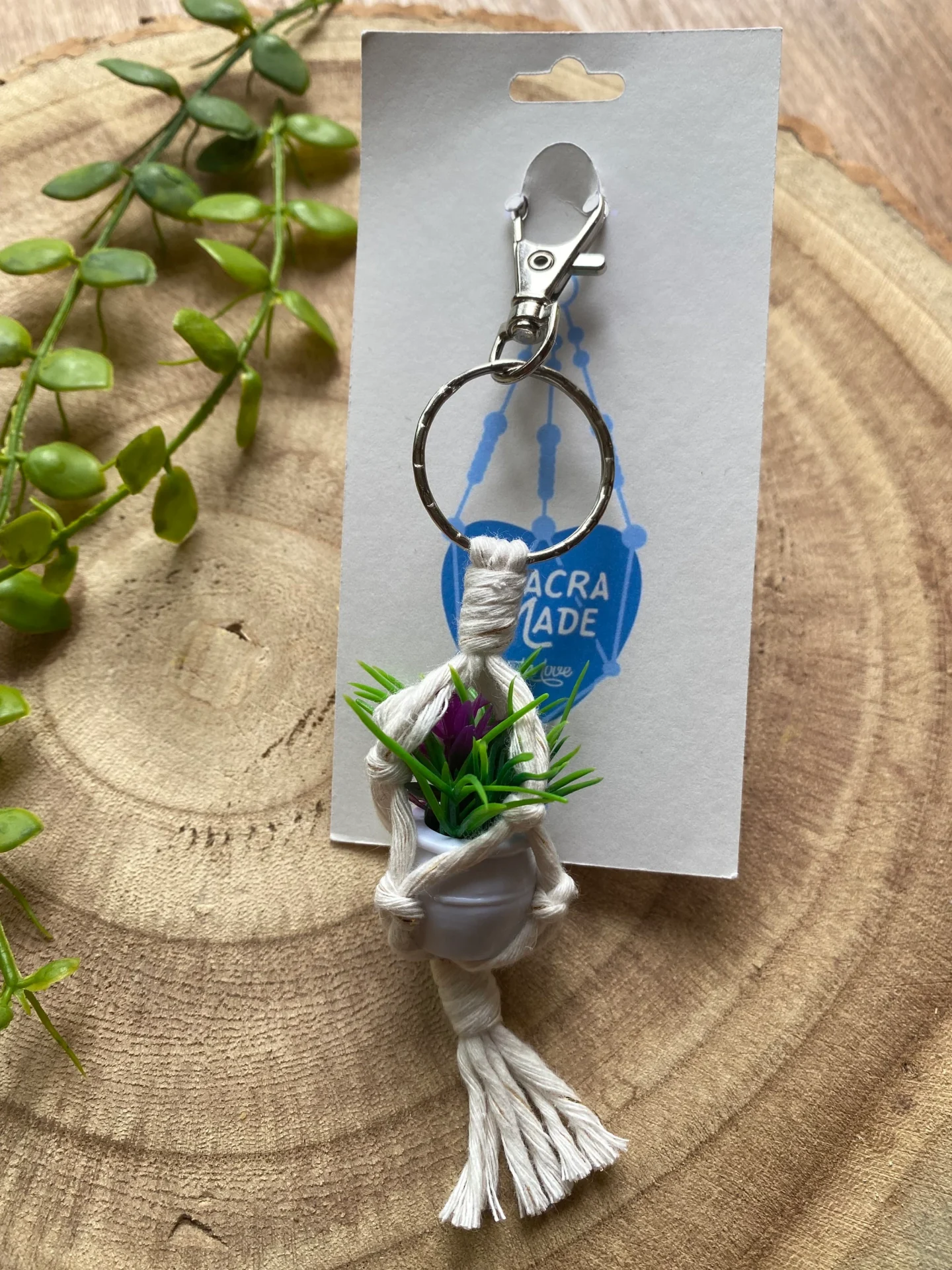 Mini plant hanger keyring made with recycled cotton