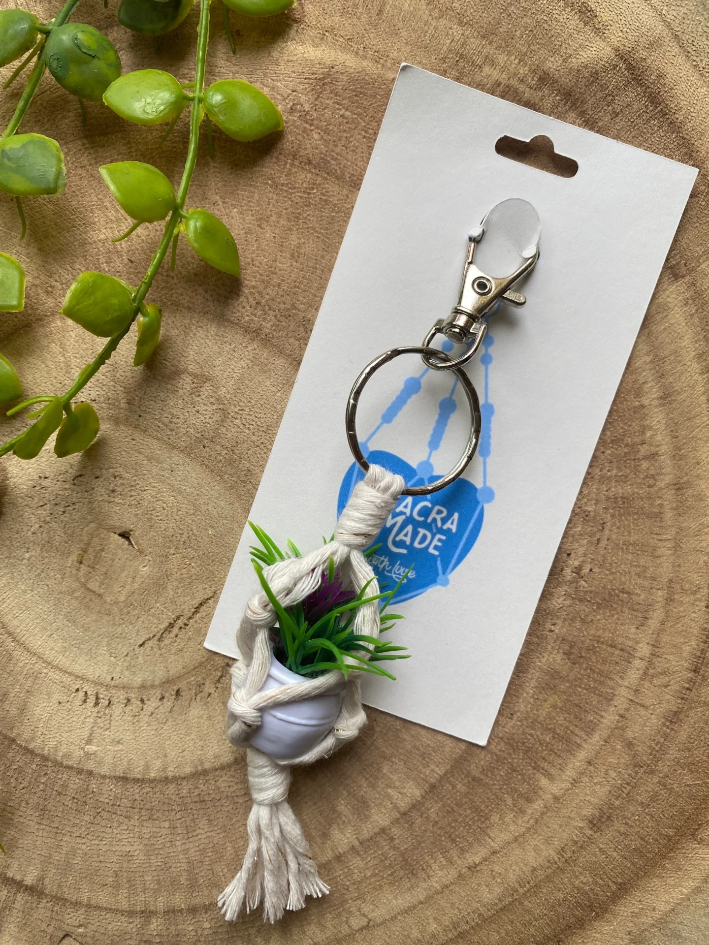 Mini plant hanger keyring made with recycled cotton