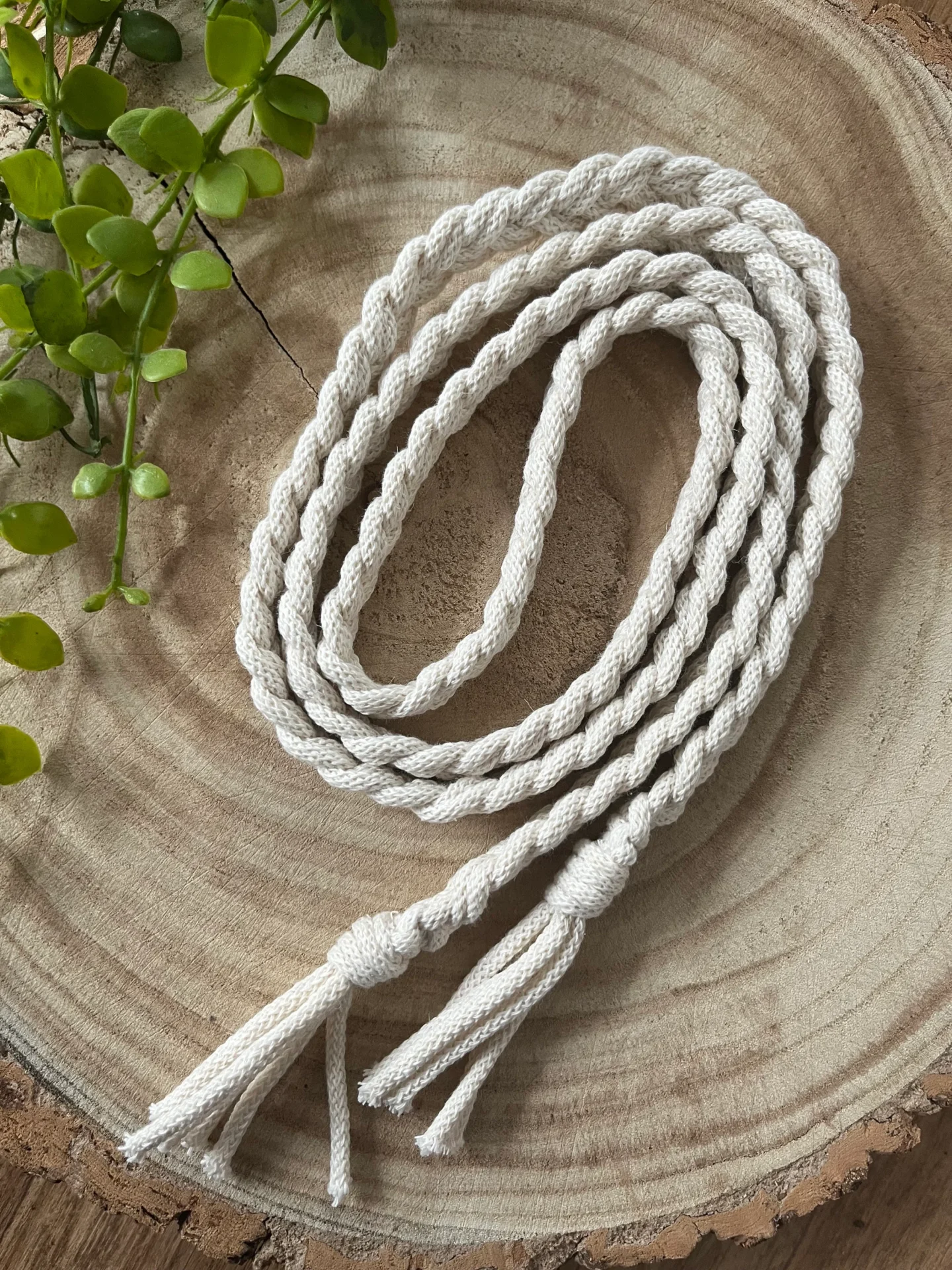 Macrame rope belt made with natural recycled cotton yarn