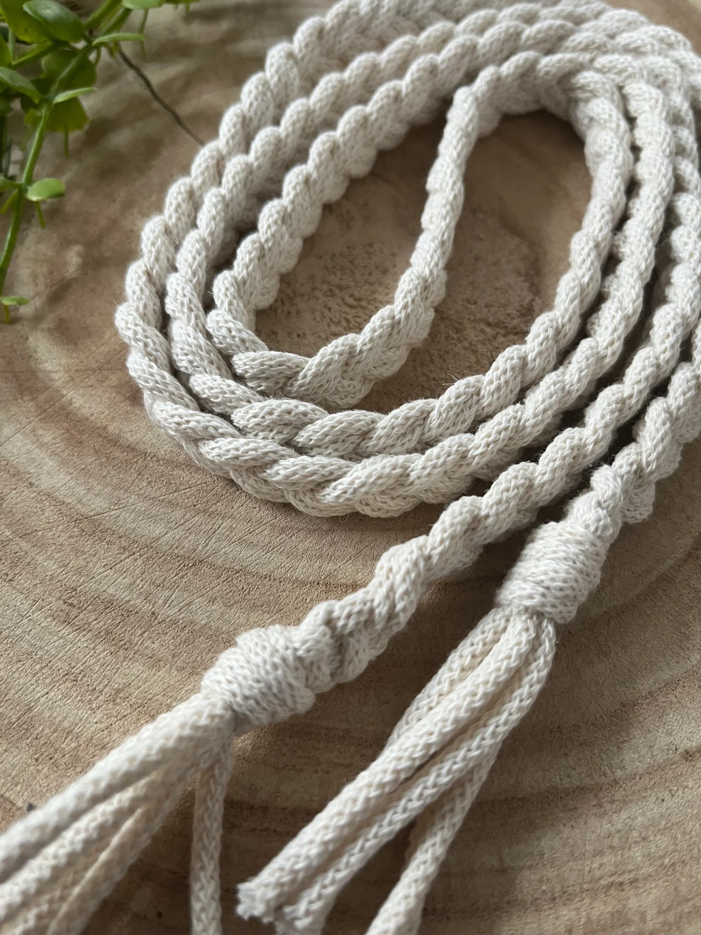 Macrame rope belt made with natural recycled cotton yarn