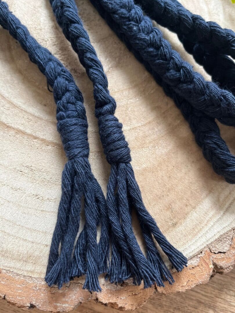 Macrame rope belt made with navy recycled cotton yarn