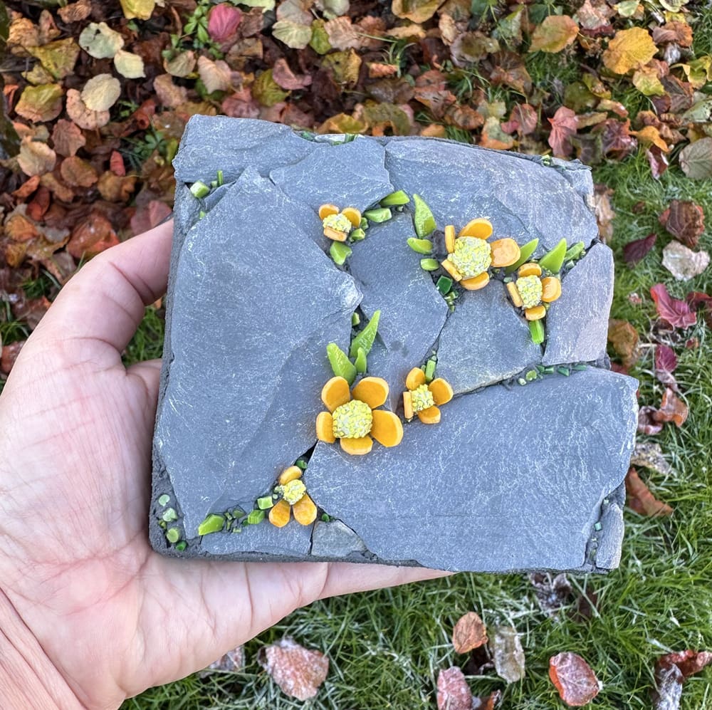 03D glass and slate flower mosaic