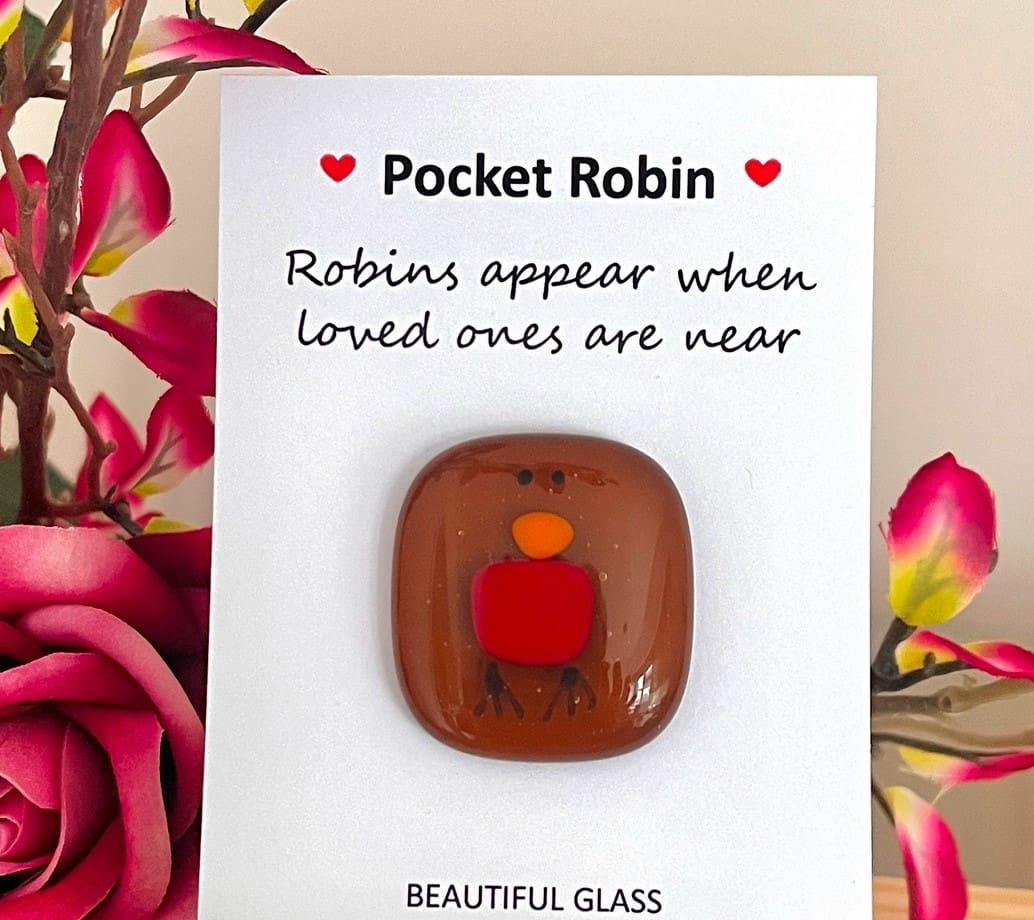 Glass-robin-pocket-hug-keepsake