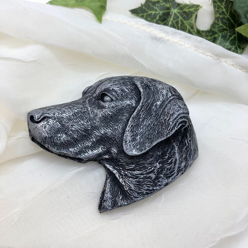 Black Labrador brooch in cold-cast pewter