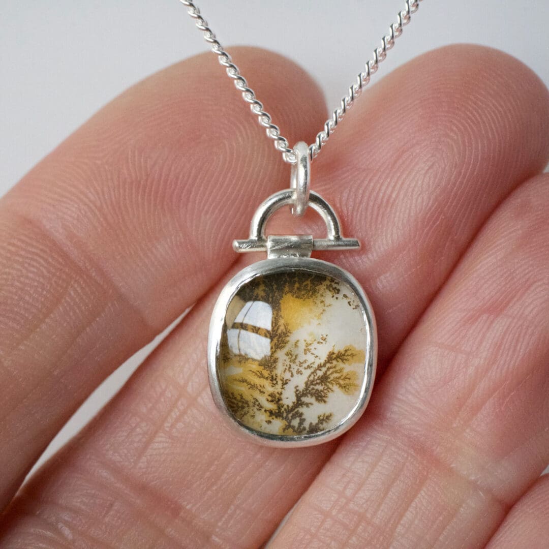 Dendritic agate Autumn Pendant, up close