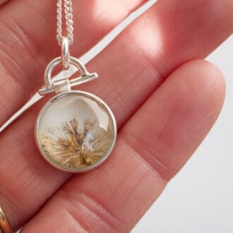 Dendritic Agate Dandelion pendant, close up