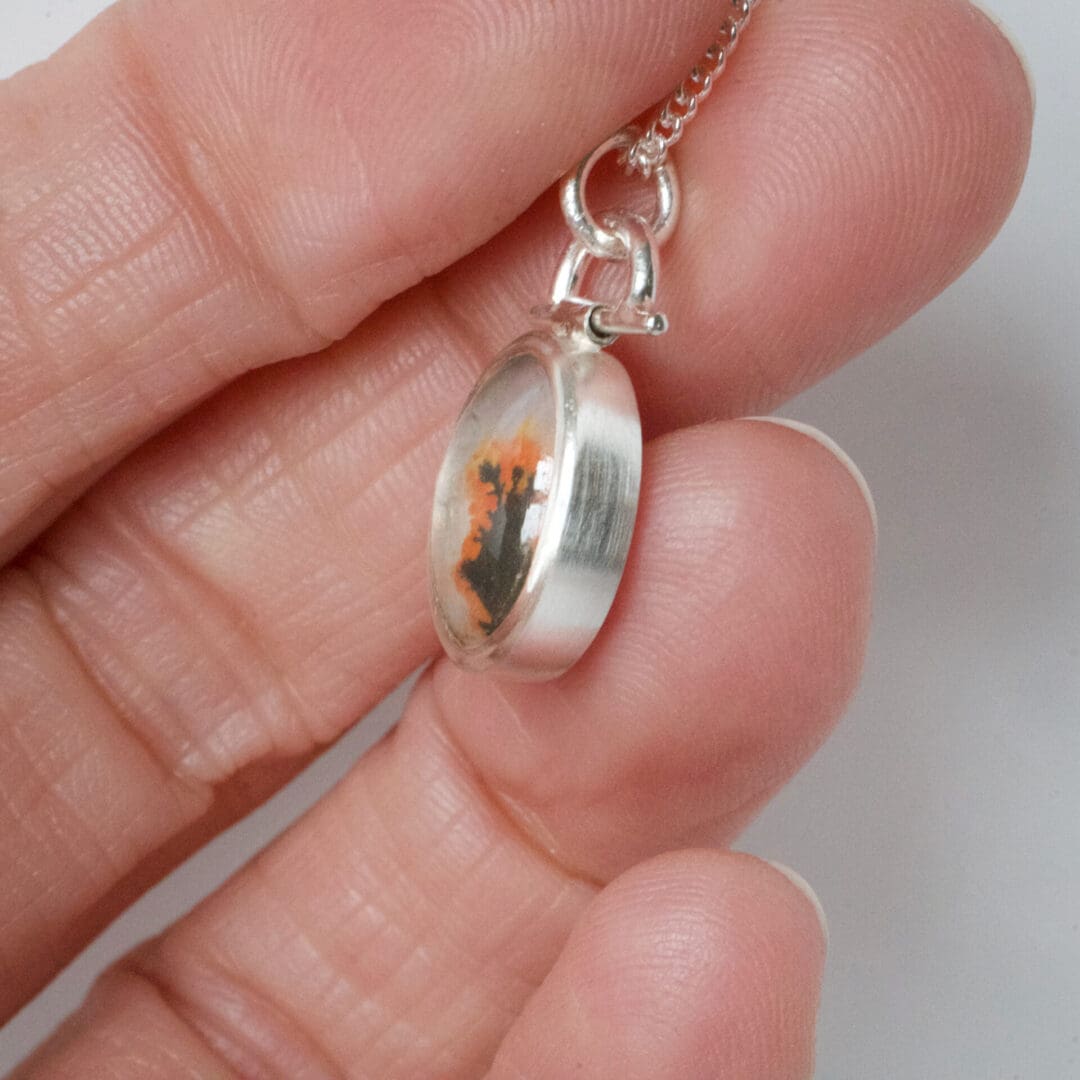 Dendritic agate quartz pendant, Embers