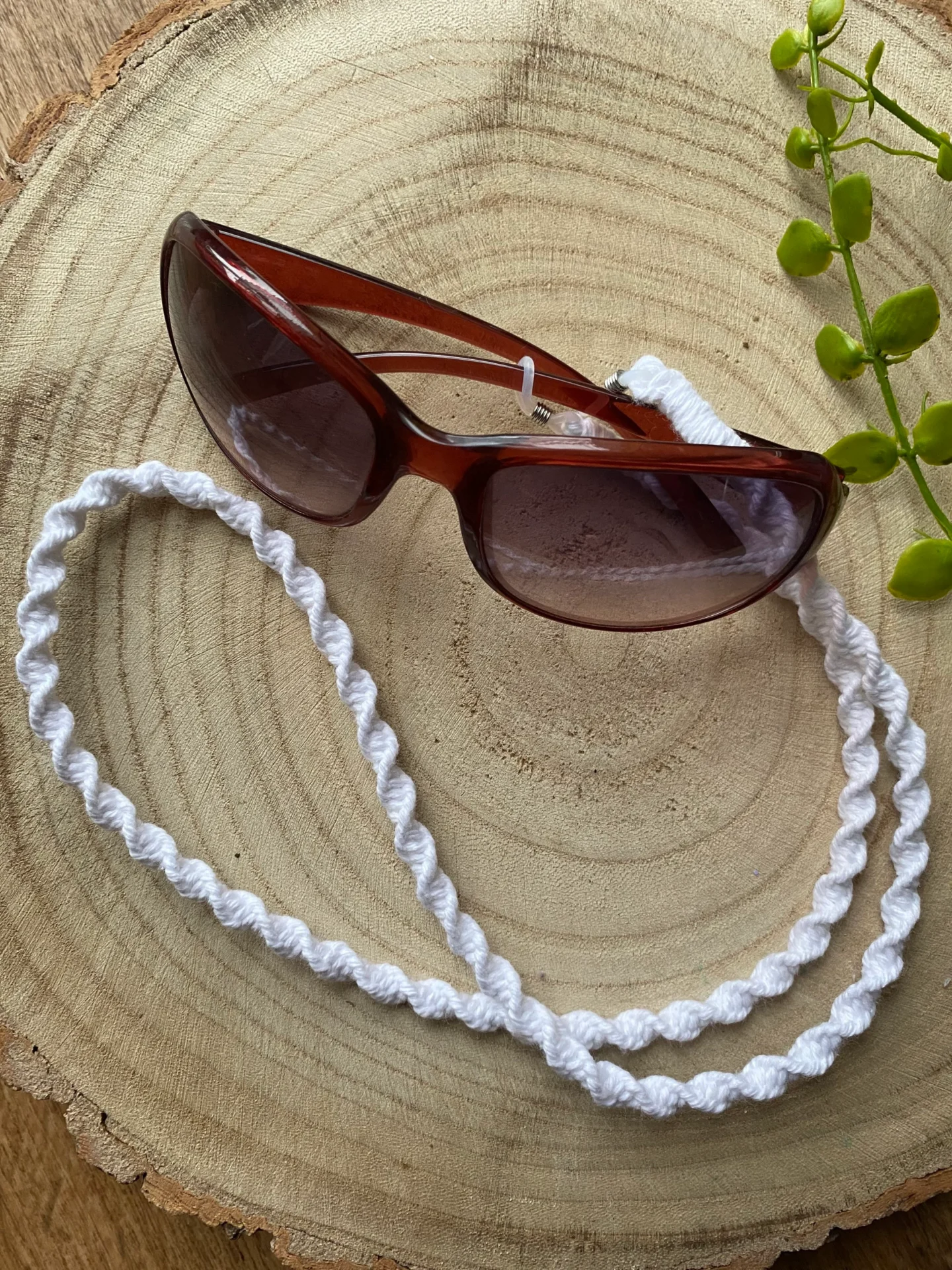 Macrame Glasses holder chain, made with recycled cotton