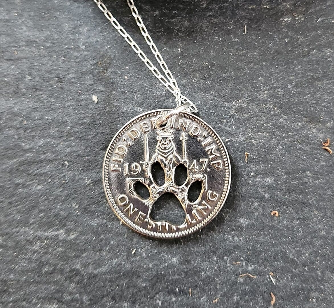 Paw print pendant