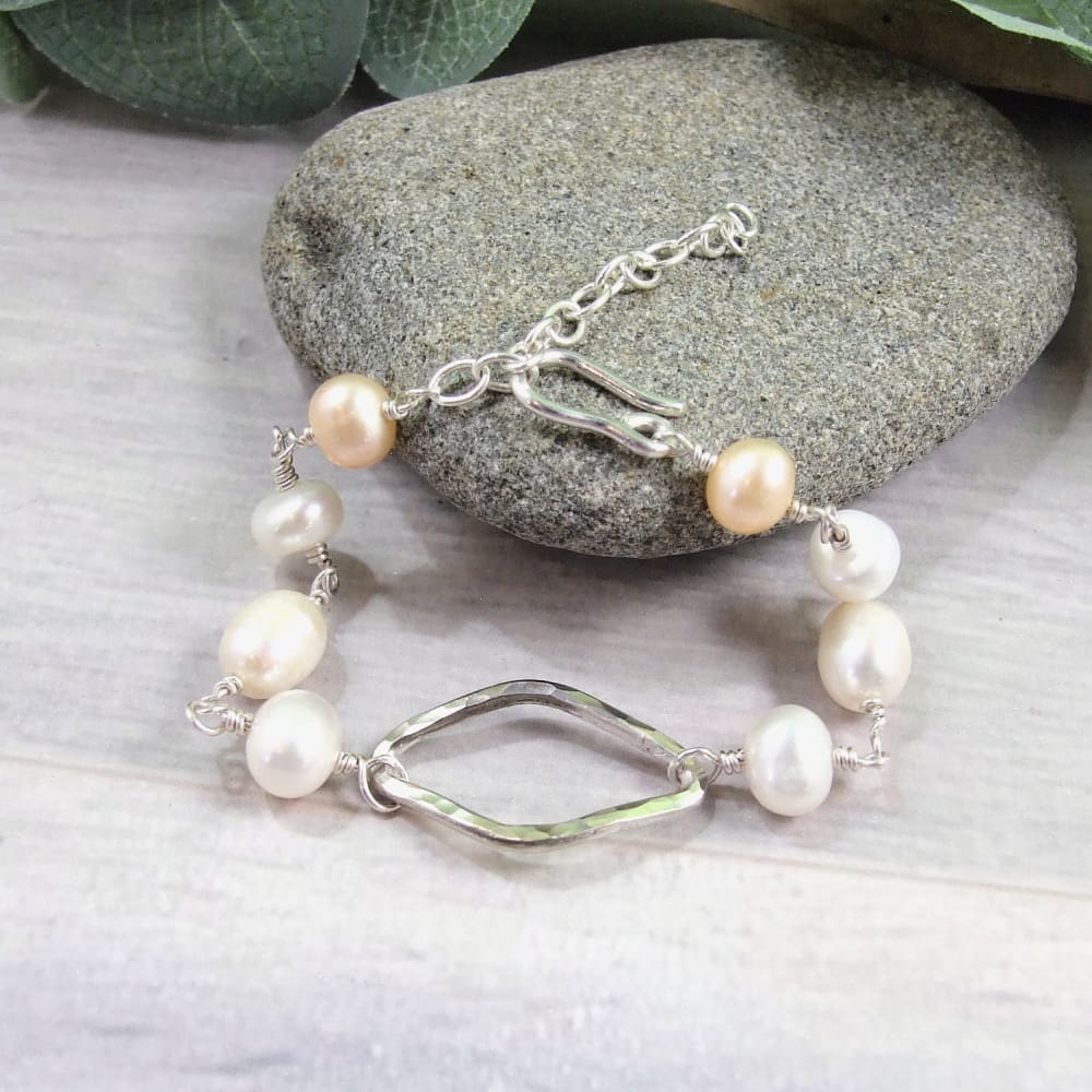 Silver_and_Pearl_Bracelet