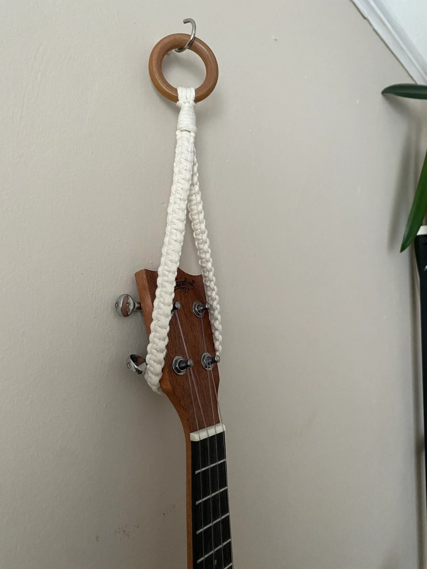 Ukulele hanging loop made with recycled cotton